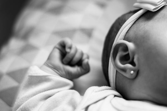 how to fix baby's flat head without helmet